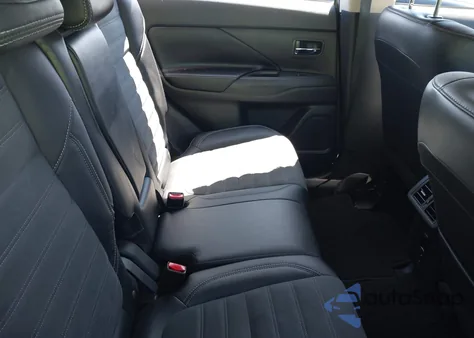 2020 Mitsubishi Outlander Se 2.4 z USA, uszkodzony, nr VIN JA4AD3A33LZ022345